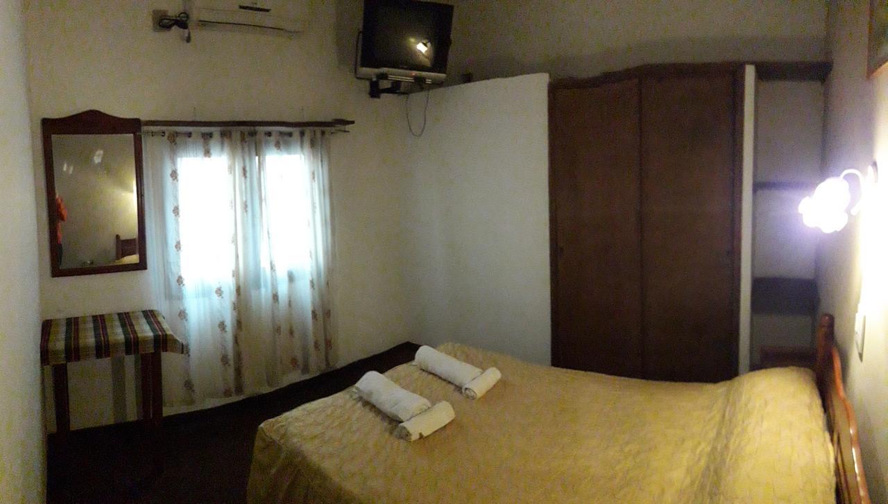 ترماس دي ريو هوندو Hotel Daives المظهر الخارجي الصورة